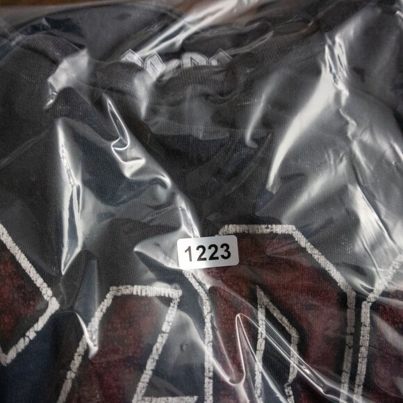AC/DC 2022 Logo Crop Top Womens Small - Picture 8 of 8